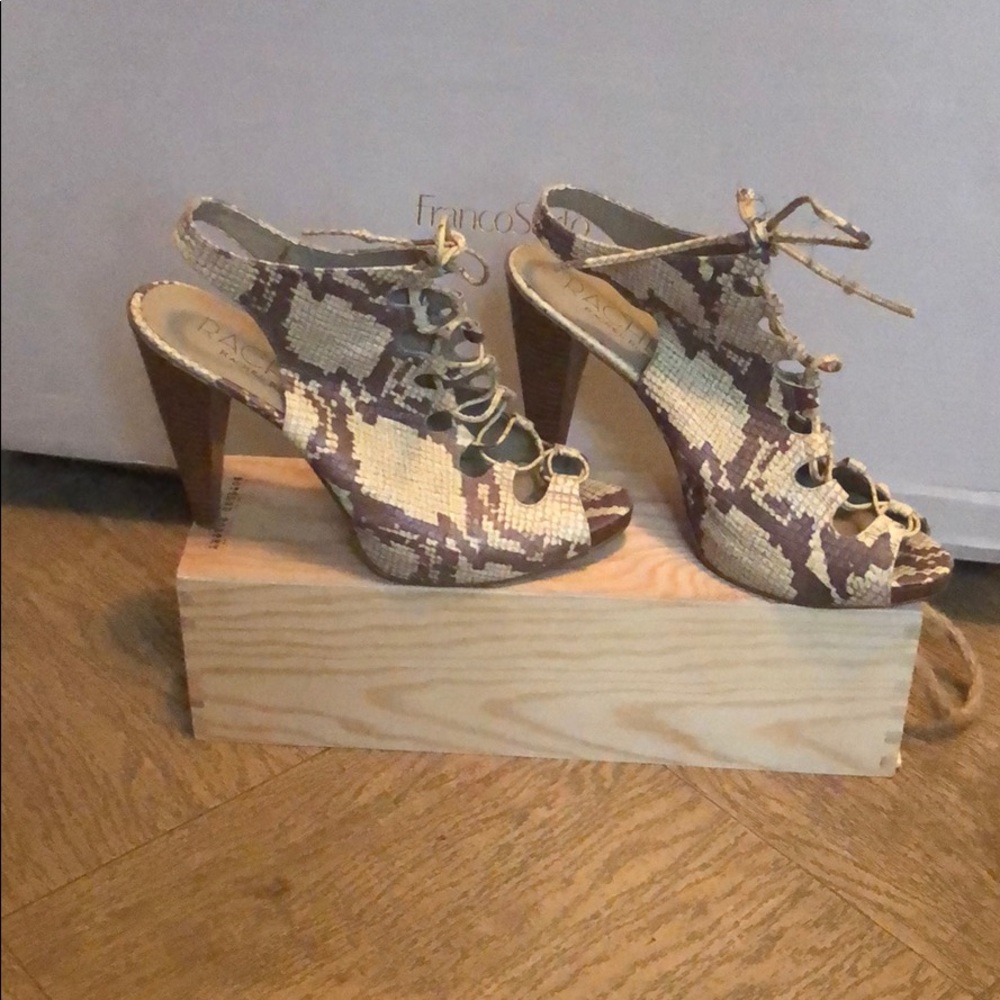 Sandals - Picture 2 of 2